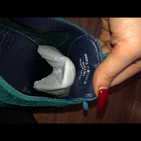 NIKE AIR & COLE HAAN TURQUOISE SUEDE OXFORDS - Picture 7 of 7